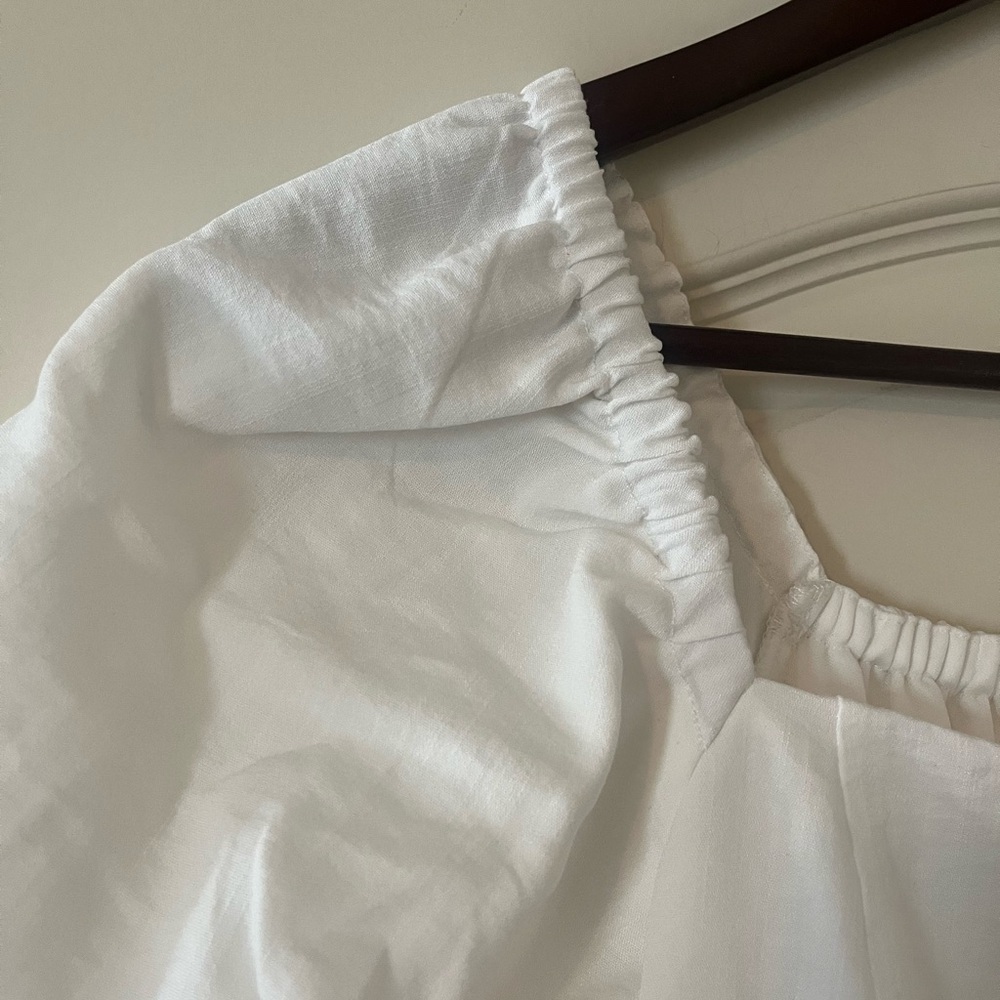 NEW! BP Brand White Rich
Balloon Sleeve Lined Mini Dress
Size Junior's medium - Picture 8 of 15